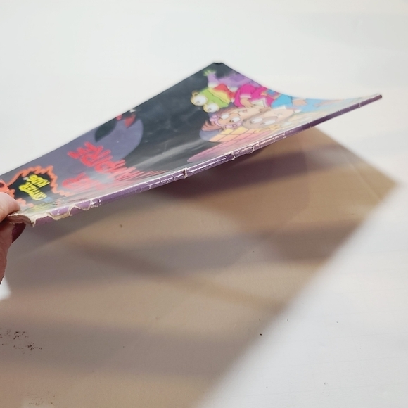 Vintage 1994 My Teacher is a Vampire LC + the Critter Kids Halloween Book - Picture 3 of 10